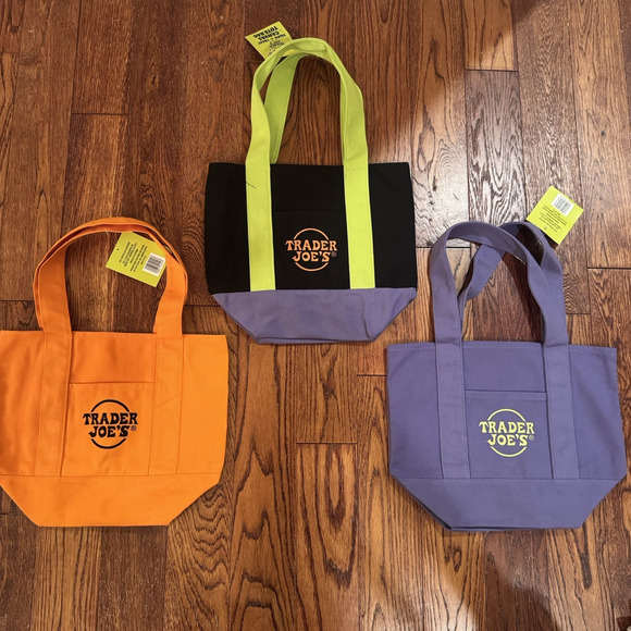 Trader Joe's Trick or Treat Canvas Tote Bag Halloween 3 Reusable Mini Bags New - Picture 1 of 13